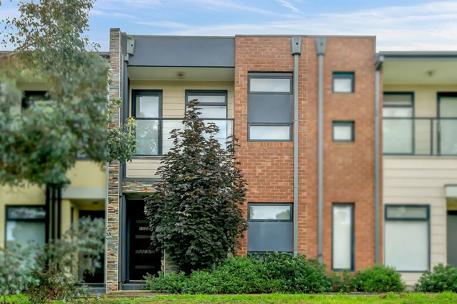 Main view of Homely townhouse listing, 11/38 Mallard Circuit, Craigieburn VIC 3064
