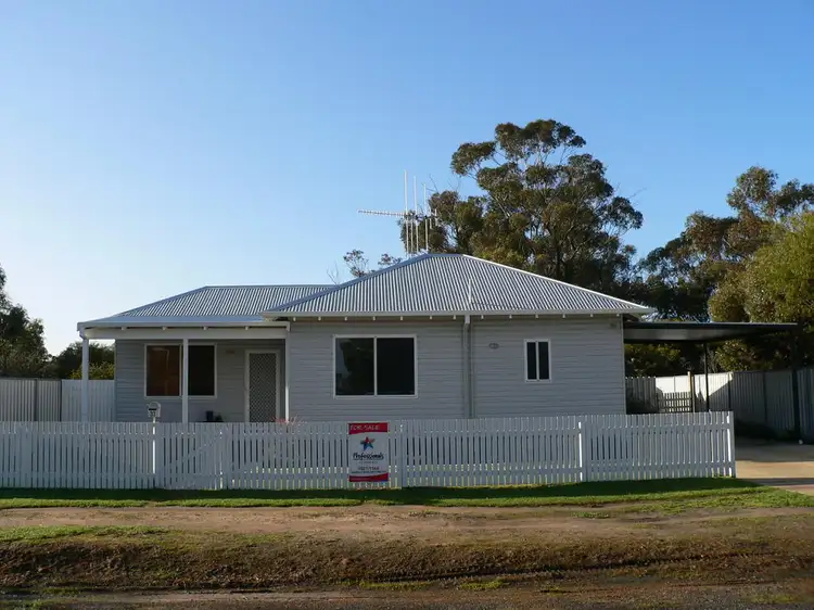 31 Barker Street, Katanning WA 6317
