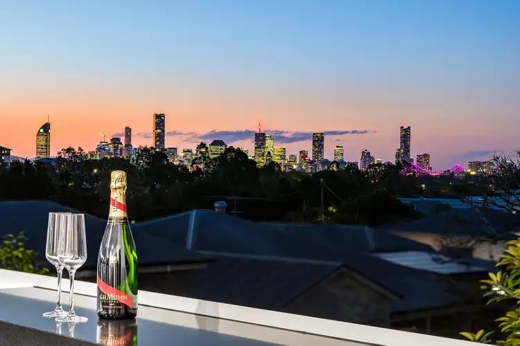 72 Ashton Street, Camp Hill QLD 4152