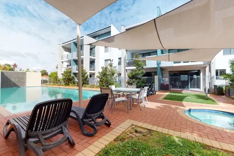 2/15 Tanunda Drive, Rivervale WA 6103