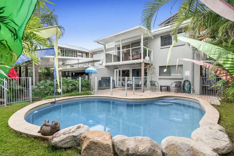 27 Hector Road, Holland Park QLD 4121