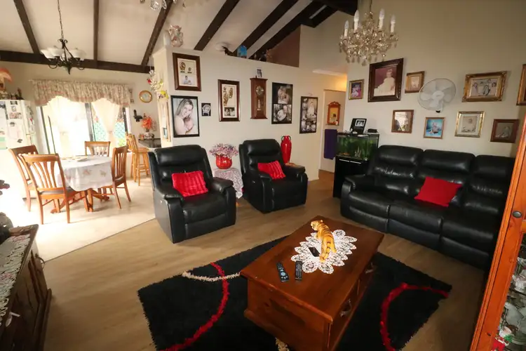 Fifth view of Homely house listing, 4 Hinkler Street, Childers QLD 4660