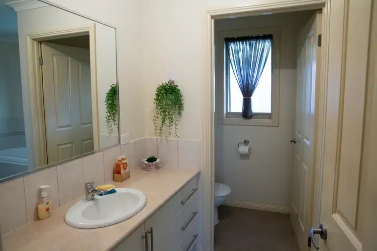 Sixth view of Homely unit listing, 2/87 Albert Avenue, Boronia VIC 3155