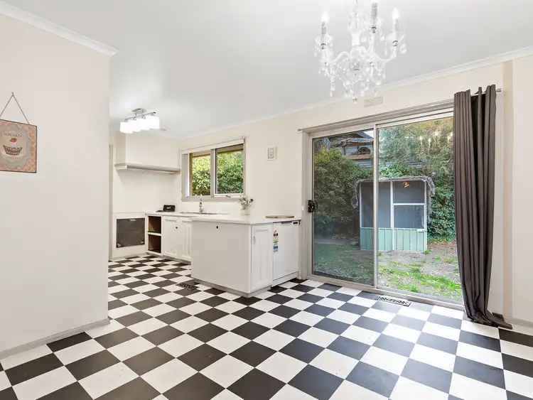 Fourth view of Homely house listing, 8 Mansfield Avenue, Mount Clear VIC 3350
