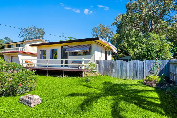 Second view of Homely house listing, 320 Lakedge Avenue, Berkeley Vale NSW 2261