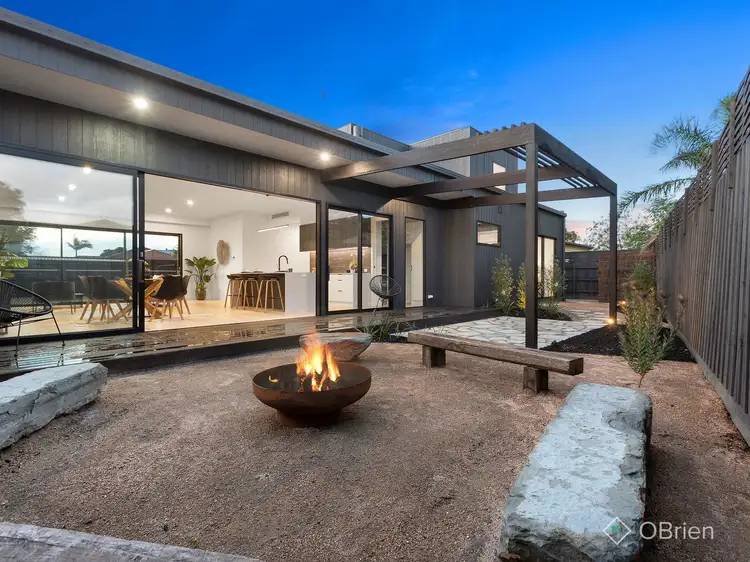 36 Swan Walk, Chelsea VIC 3196