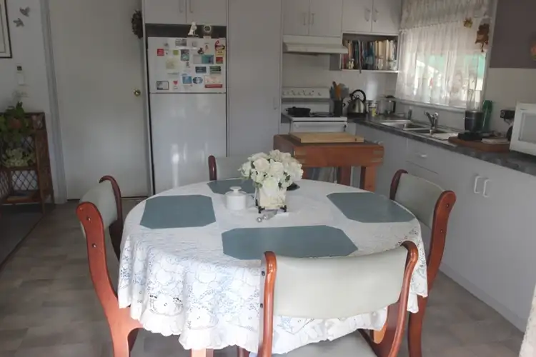 Seventh view of Homely house listing, 17 Alannah Court, Cobram VIC 3644