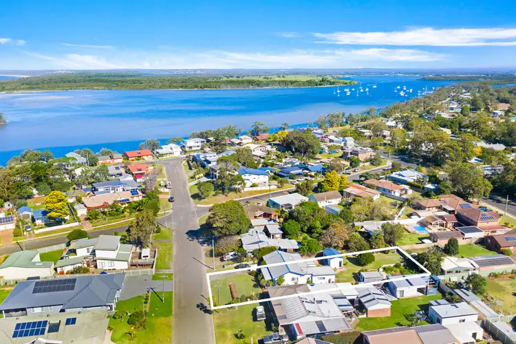 Second view of Homely house listing, 27 Bolt Street, Shoalhaven Heads NSW 2535