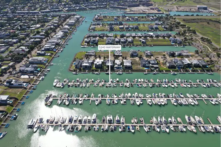 5240 Martha Cove Water Way, Safety Beach VIC 3936