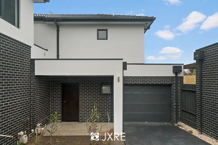 2/5 Elysium Crescent, Oakleigh East VIC 3166