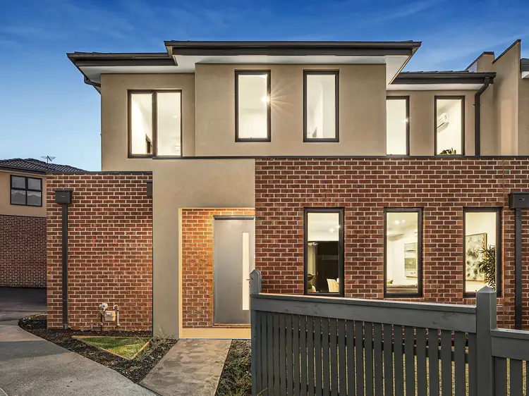2/25 Dixon Grove, Blackburn VIC 3130