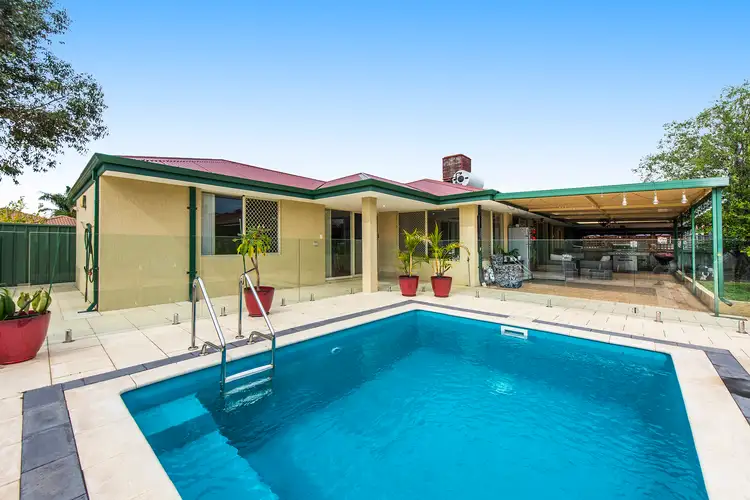 19 Fringe Lily Crescent, Ellenbrook WA 6069