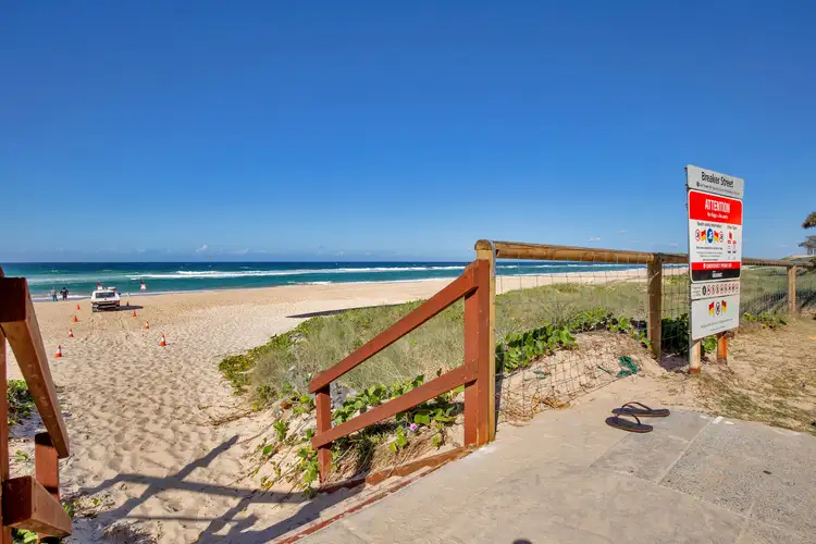 7/3 Pacific Street, Main Beach QLD 4217