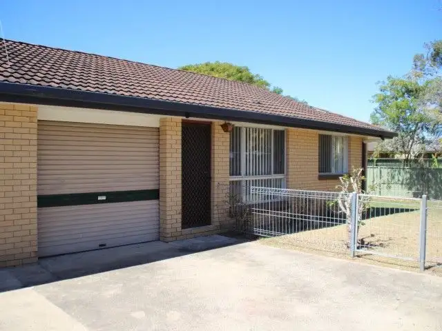 2/8 Redbass Avenue