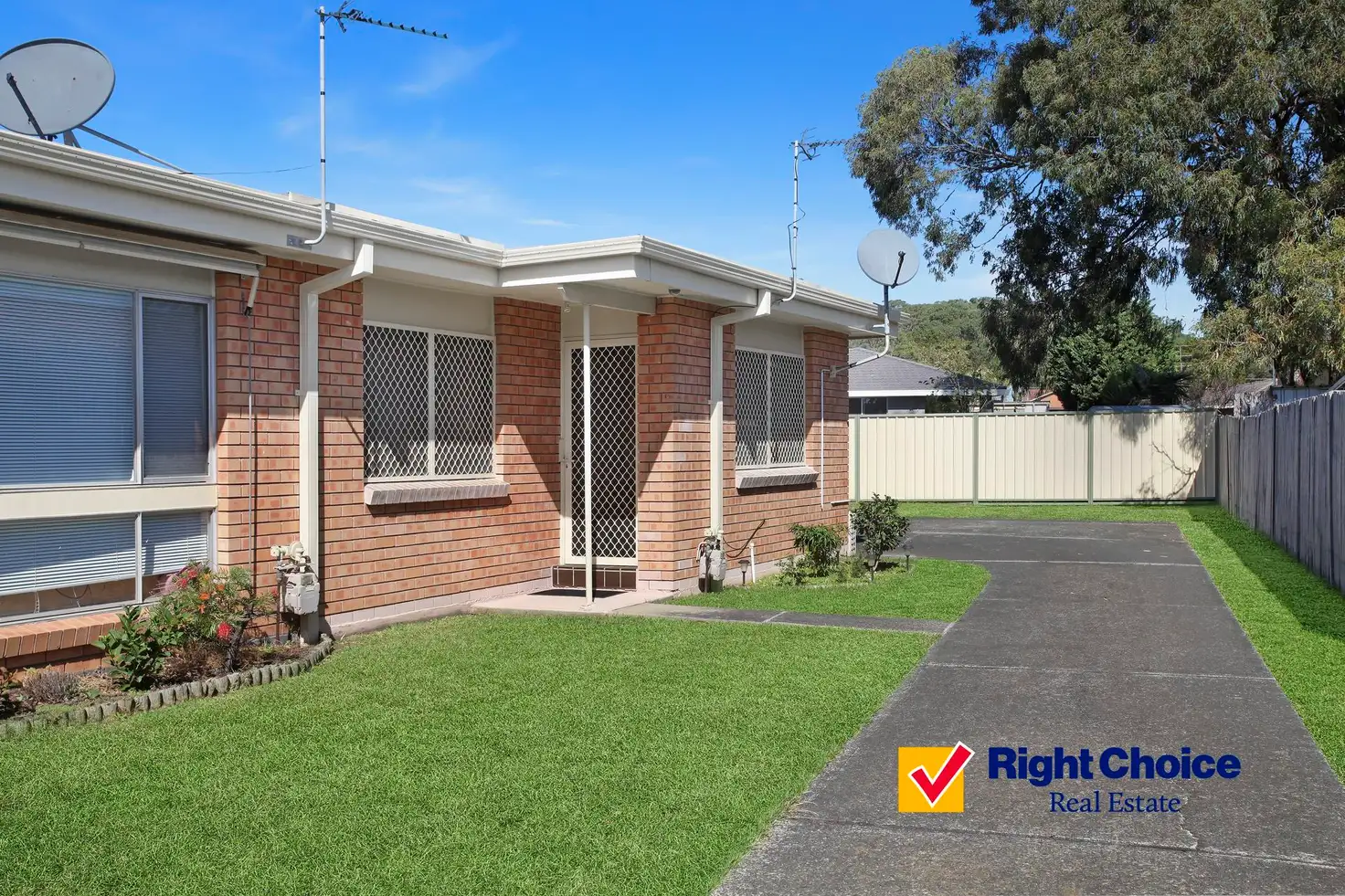 Main view of Homely villa listing, 2/6 Lachlan Avenue, Barrack Heights NSW 2528