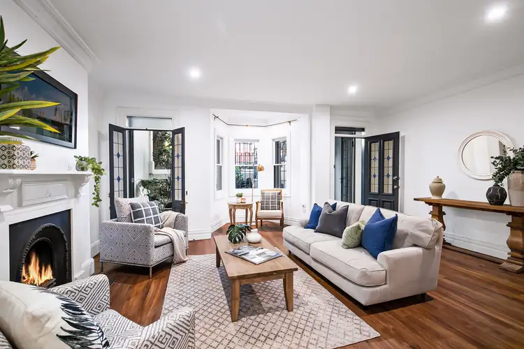 Third view of Homely apartment listing, 1/6-8 Rockwall Crescent, Potts Point NSW 2011