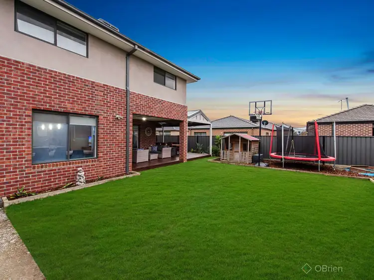 3 Elwick Drive, Clyde North VIC 3978