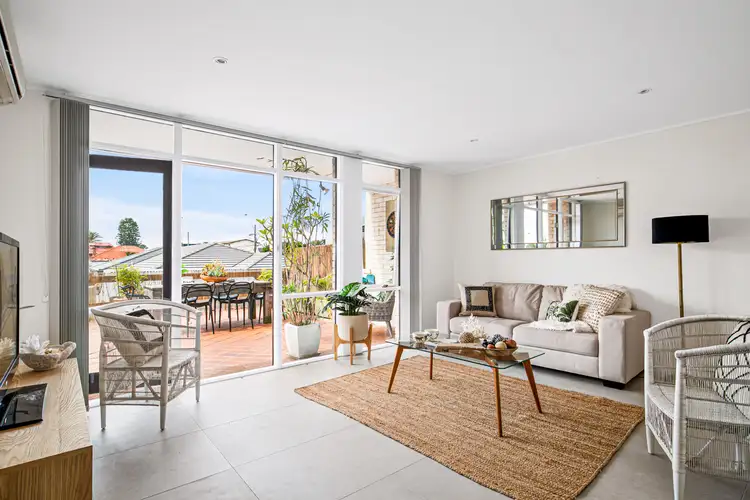 24/10 Goodwin Street, Narrabeen NSW 2101