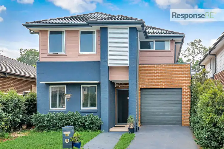 10 Munro Place, Jordan Springs NSW 2747