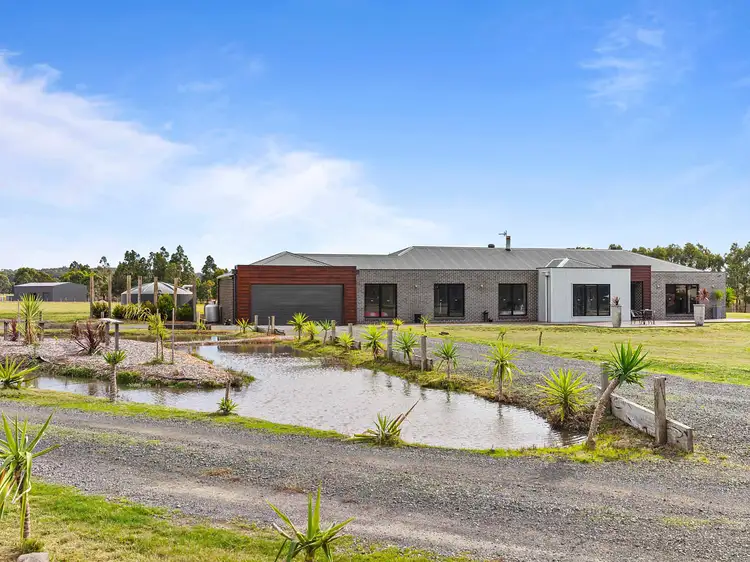 40 Vaggs Road, Ross Creek VIC 3351