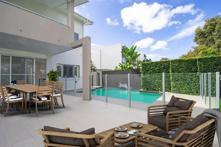 1/6025 Vista Drive, Benowa QLD 4217