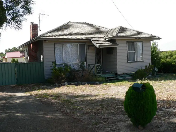 14 Braeside Road, Katanning WA 6317