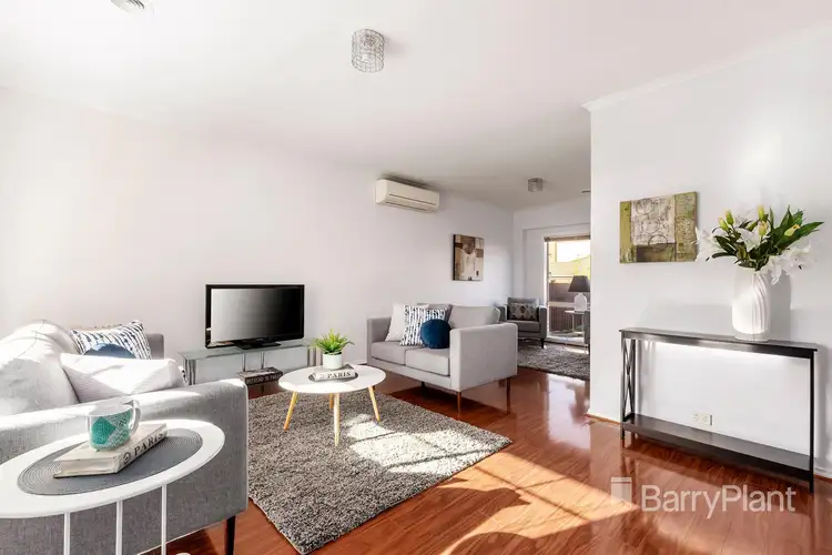 Second view of Homely house listing, 2 Cut Leaf Court, Bundoora VIC 3083