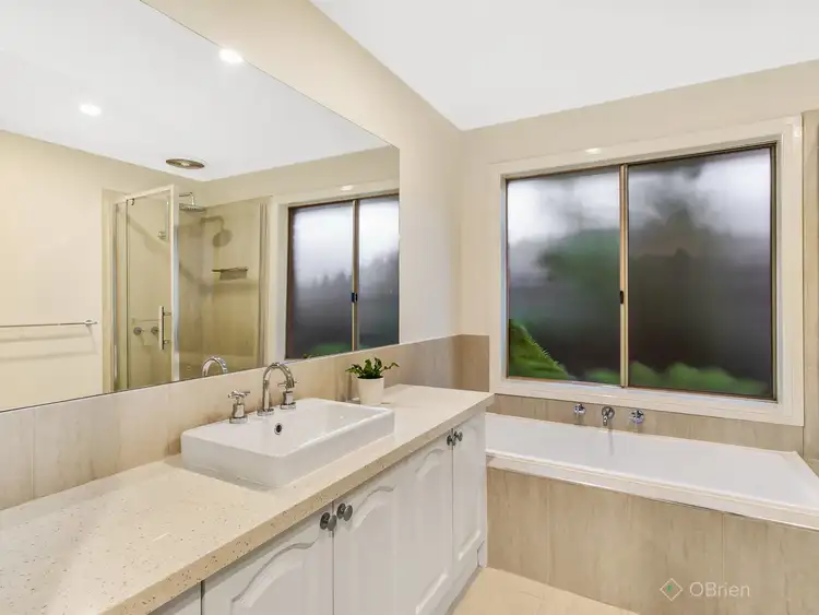 Sixth view of Homely house listing, 15 Lexcen Close, Berwick VIC 3806