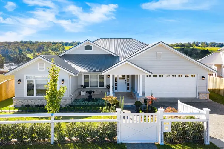 4 Sir James Fairfax Circuit, Bowral NSW 2576