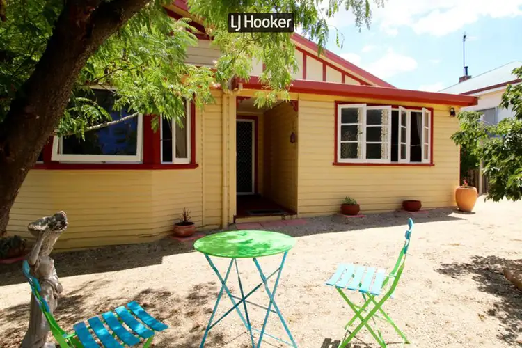 6 Rosslyn Street, Inverell NSW 2360