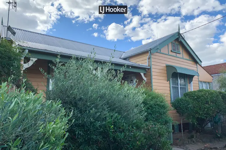 10 George Street, Inverell NSW 2360