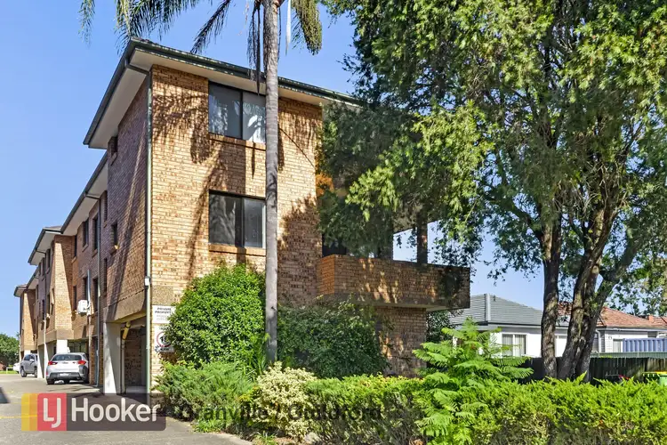 2/22 Louis Street, Granville NSW 2142