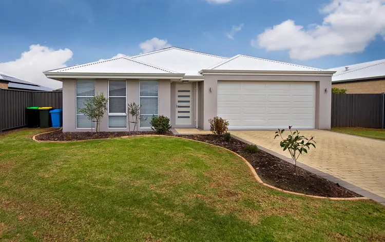 14 Littleheart Place, Mckail WA 6330
