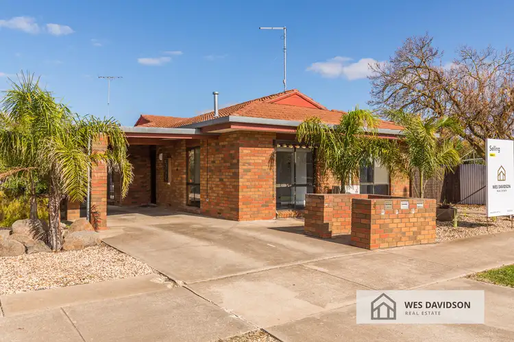 1/4 Searle Street, Horsham VIC 3400