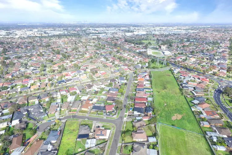 Fifth view of Homely house listing, 21 Cleveland Street, Thomastown VIC 3074