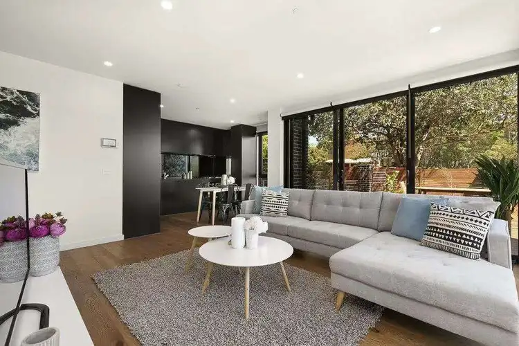 Second view of Homely apartment listing, 2/22 Bent Street, Bentleigh VIC 3204