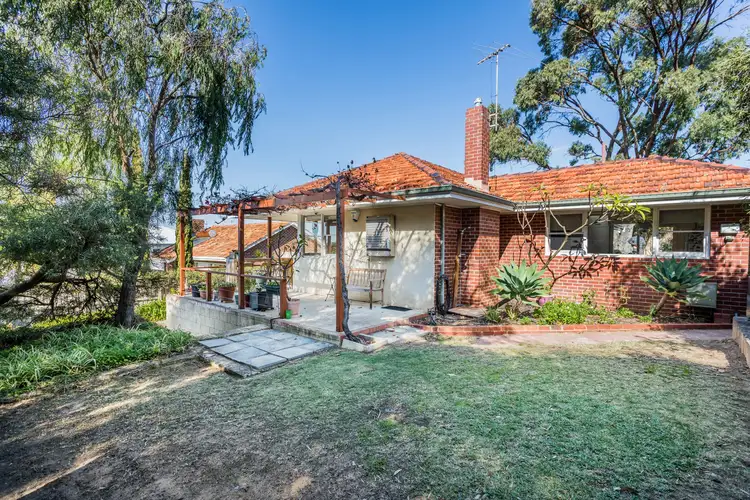 32 Murray Way, Karrinyup WA 6018