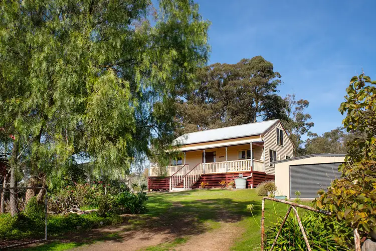 17 Steele Street, Maldon VIC 3463