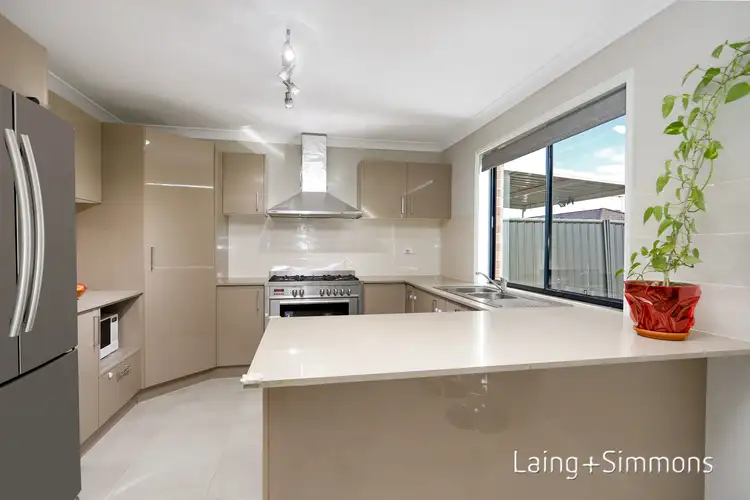 7 Tucker Street, Ropes Crossing NSW 2760