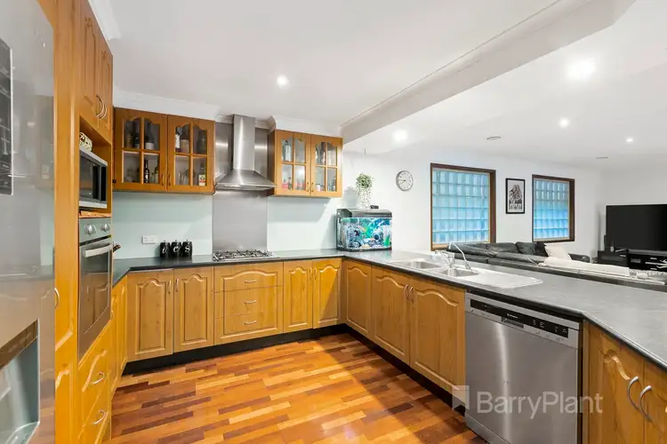 Fifth view of Homely house listing, 8 Larter Court, Bundoora VIC 3083