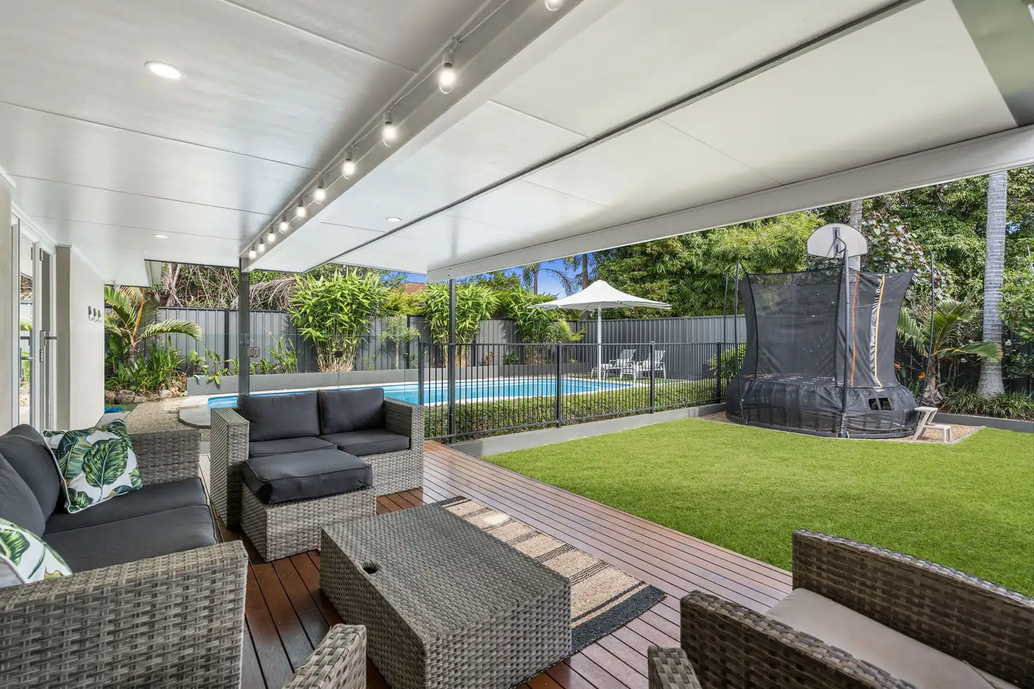 Main view of Homely house listing, 21 Fullerton Street, Birkdale QLD 4159