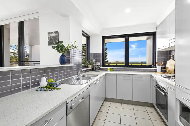 Fifth view of Homely apartment listing, 37/4 Bank Street, Wollongong NSW 2500