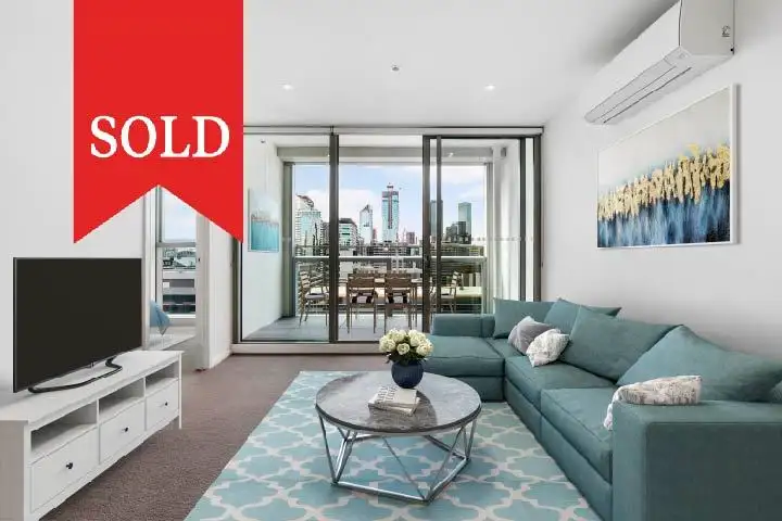 1403e/888 Collins Street, Docklands VIC 3008