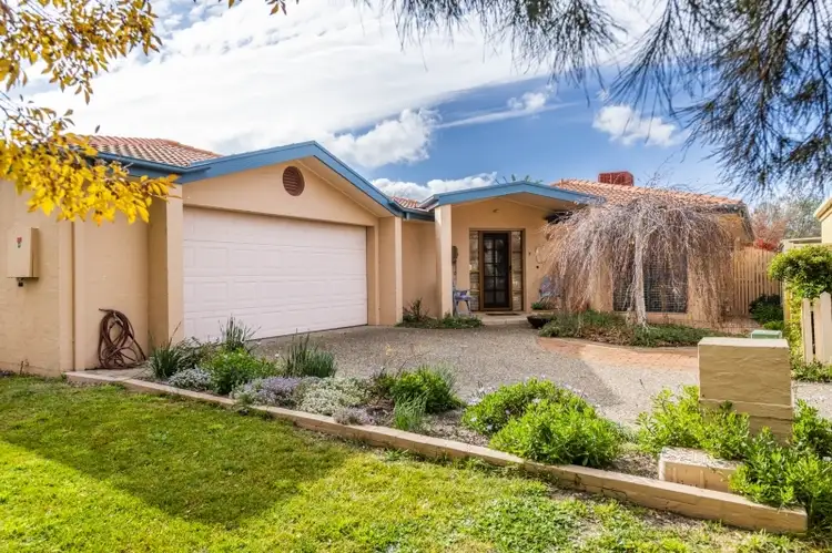 5 Waterview Gardens, Jerrabomberra NSW 2619