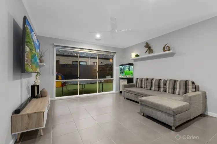 Sixth view of Homely house listing, 47 Emerald Rise, Skye VIC 3977