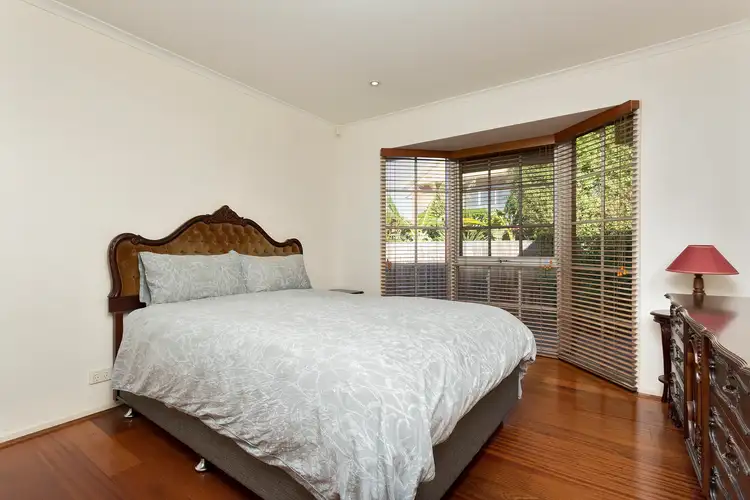 Sixth view of Homely unit listing, 2/34 Holyrood Avenue, Strathmore VIC 3041