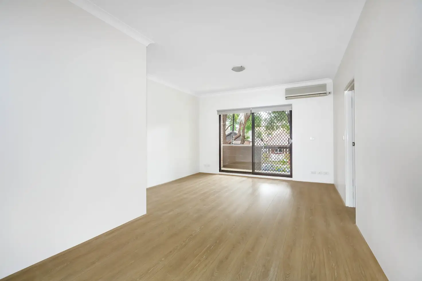 Main view of Homely apartment listing, 5/40 Hampton Court Road, Carlton NSW 2218