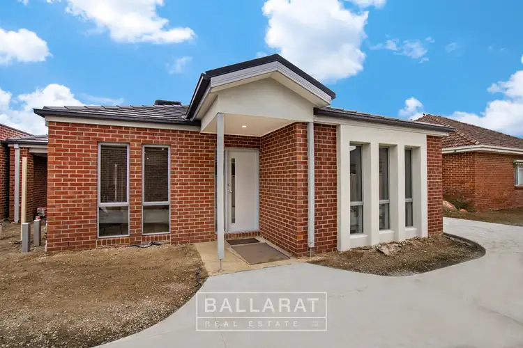 Main view of Homely unit listing, 1/12 Park Street, Wendouree VIC 3355