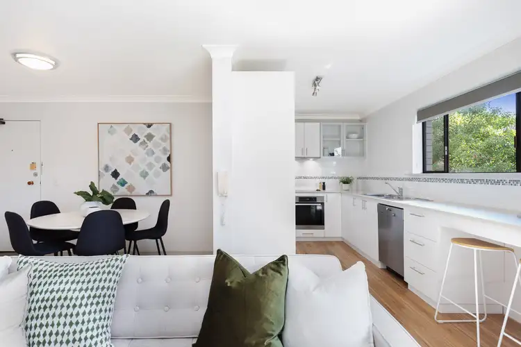 Fifth view of Homely unit listing, 8/20 Lucinda Street, Taringa QLD 4068