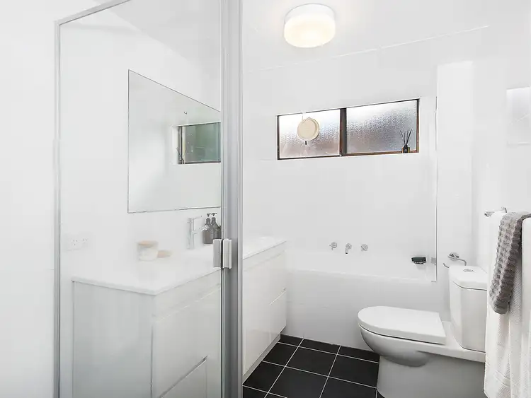 Sixth view of Homely apartment listing, 23/2 Rodborough Avenue, Crows Nest NSW 2065